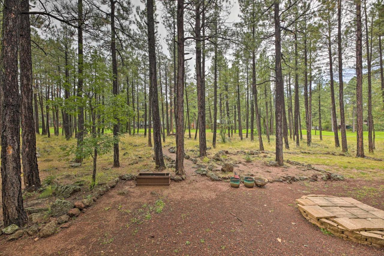 Lush Pinetop Retreat With Large Deck And Wooded Yard! Eksteriør billede